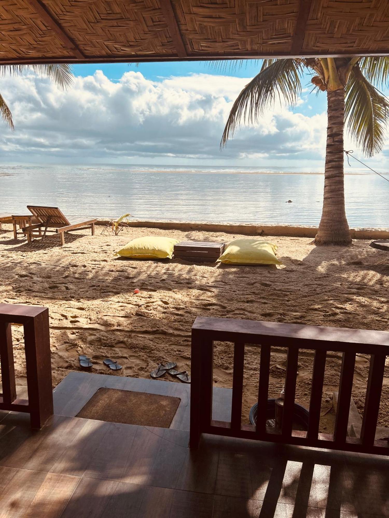 Mecaja Beach House Roxas  Exteriör bild