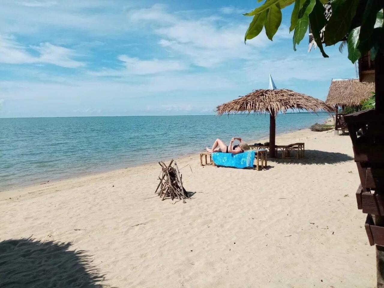 Mecaja Beach House Roxas  Rum bild